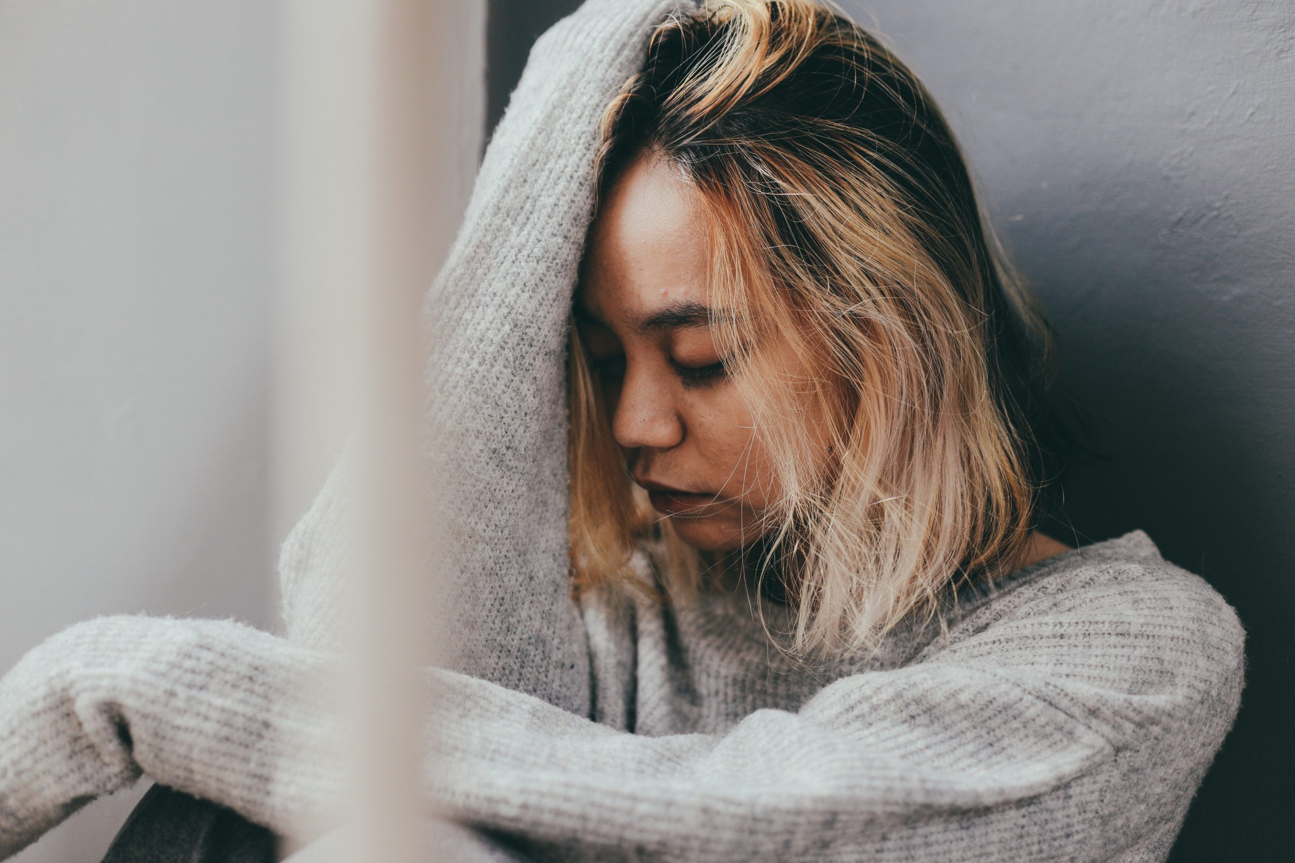 WHEN EVERYTHING HITS AT ONCE: HOW DEPRESSION, ANXIETY, INSOMNIA, AND TRAUMA FEED EACH OTHER (AND HOW TO BREAK THE CYCLE)